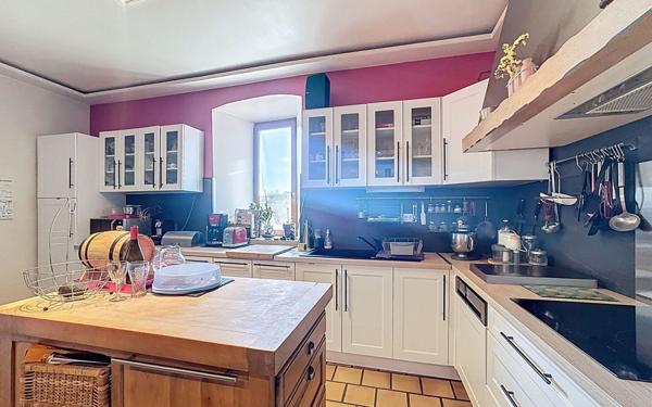 Maison à vendre    4 pièces •  Sainte-Radegonde