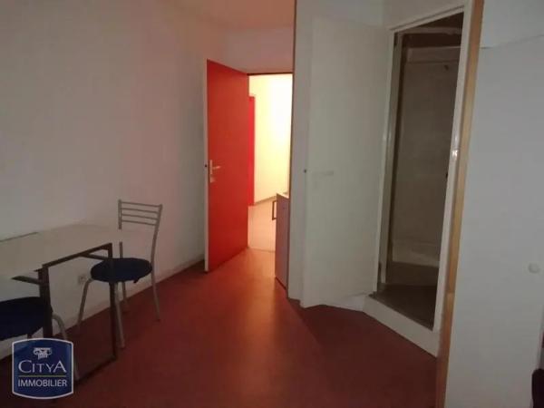 Appartement à louer 1 pièce 18.07m² Nîmes (30900)