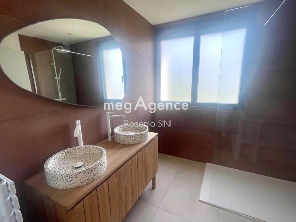 Maison à SABLES D OLONNE, 85180 - 5 pièces 125m²