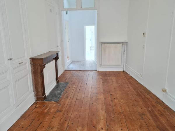 Appartement à louer    2 pièces • 57 m2 Tourcoing