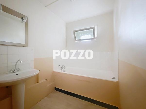 BAISSE DE PRIX pour cet appartement Saint Lo 3 pièce(s) 62.59 m2 - Ideal investisseur ou premiere acquisition - SAINT LO