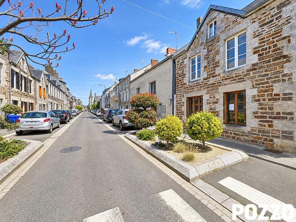 EN EXLUSIVITE - VENTE d'une maison dans le bourg de BREHAL, IDEAL INVESTISSEUR BREHAL