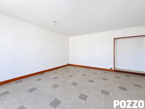 EN EXLUSIVITE - VENTE d'une maison dans le bourg de BREHAL, IDEAL INVESTISSEUR BREHAL