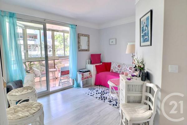 Appartement T2 à vendre  2 pièces - 29 m2 ST RAPHAEL - 83