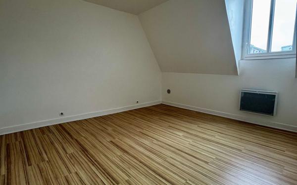 Appartement à louer    4 pièces •  Saint-Quentin