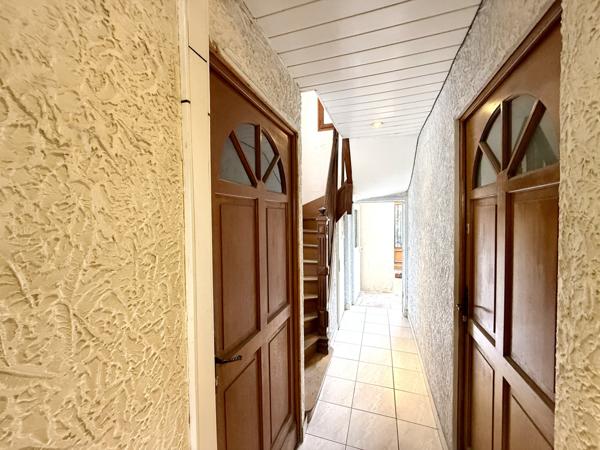 Bondy (93140) 2 Pièces petit immeuble