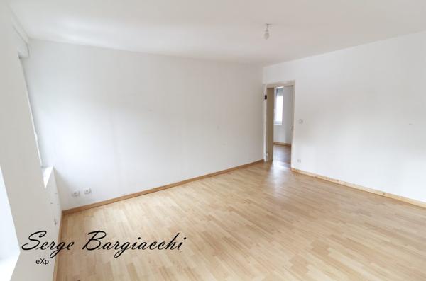 Grande maison + terrain constructible 1000 m² – Idéal investisseurs ou division – Douai Dorignies