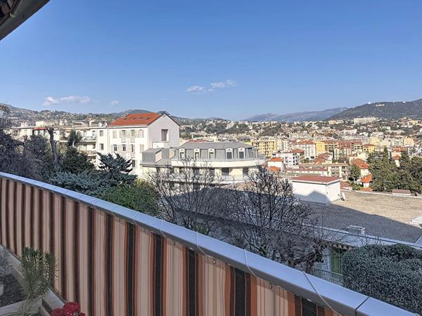 Nice Duplex 3 pièces avec vue mer, terrasses et garage 