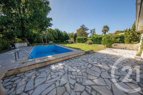 Maison à vendre  8 pièces - 166,34 m2 ST MEDARD EN JALLES - 33