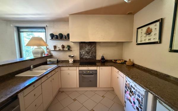 Maison à vendre    6 pièces • 174 m2 Vienne