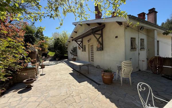 Maison à vendre    6 pièces • 174 m2 Vienne