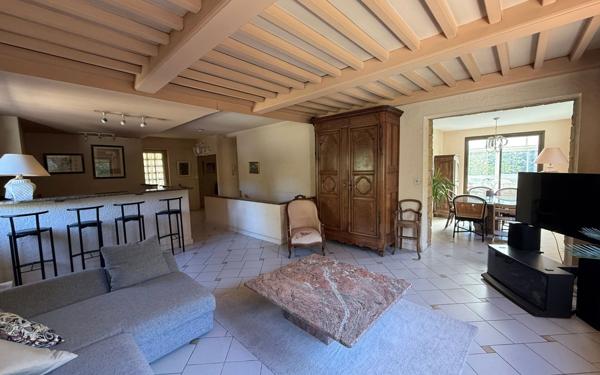 Maison à vendre    6 pièces • 174 m2 Vienne
