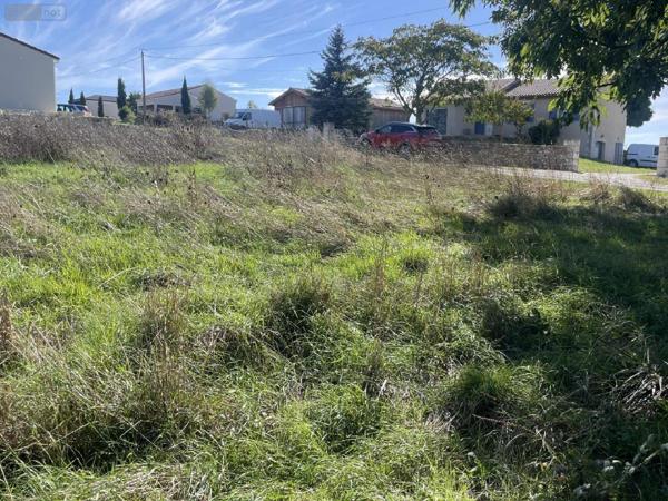 Terrain à Batir à vendre à Ribérac en Dordogne (24600), ref : 077/1645