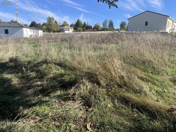 Terrain à Batir à vendre à Ribérac en Dordogne (24600), ref : 077/1645