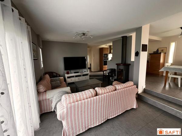 MAISON D'ARCHITECTE LA BOHALLE AVEC JARDIN DE 1026 METRES