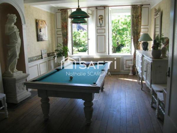 MAISON DE CARACTERE avec 5 CHAMBRES, terrain, garage