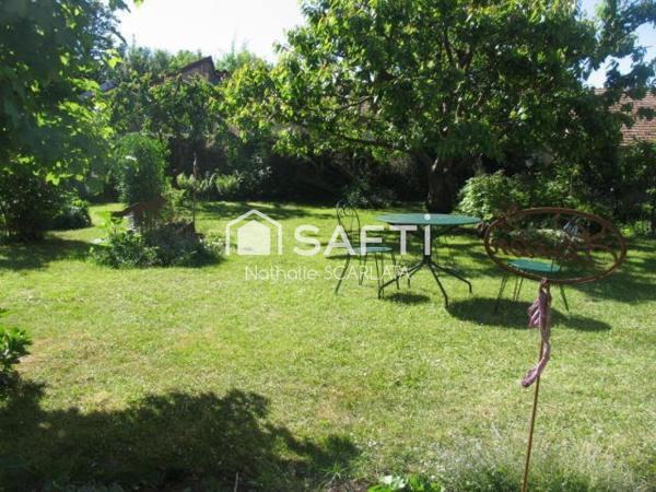 MAISON DE CARACTERE avec 5 CHAMBRES, terrain, garage