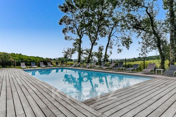 Château de prestige au milieu des vignes, proche Gaillac & Albi