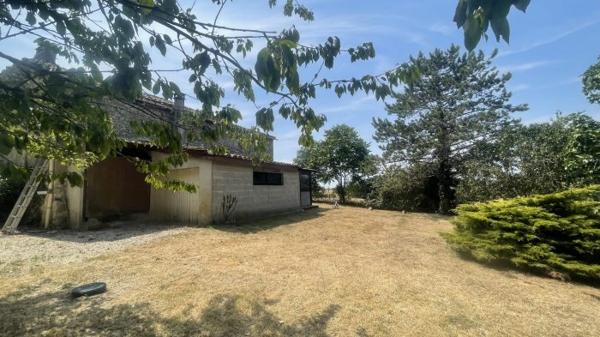 Maison T5 en pierres - vue sur lac