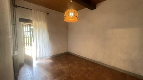 Maison T5 en pierres - vue sur lac