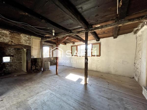 A VENDRE MAISON AVEC GRANGE