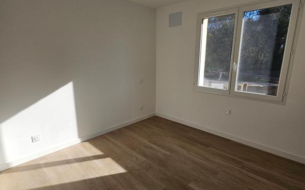 Appartement à louer    5 pièces •  Rivière-Saas-et-Gourby