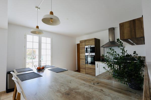 Maison Contemporaine et Sereine