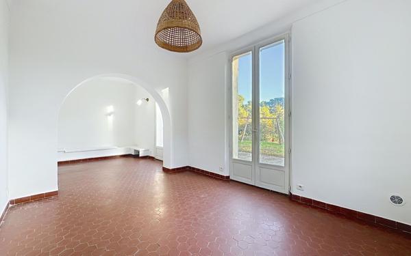 Maison à vendre    6 pièces •  Cagnes-sur-Mer