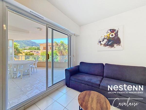 Appartement 2 pièces avec grande terrasse et garage à 200 m des plages à Cavalaire