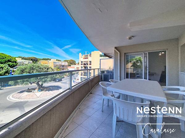 Appartement 2 pièces avec grande terrasse et garage à 200 m des plages à Cavalaire
