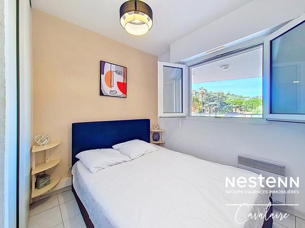 Appartement 2 pièces avec grande terrasse et garage à 200 m des plages à Cavalaire