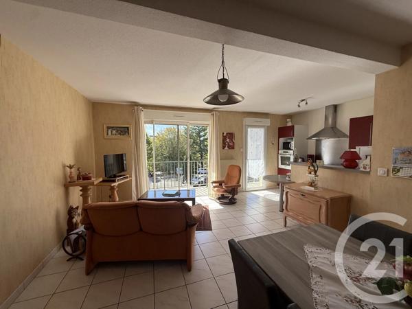 Appartement F3 à vendre  3 pièces - 69,39 m 2   ORTHEZ  - 64