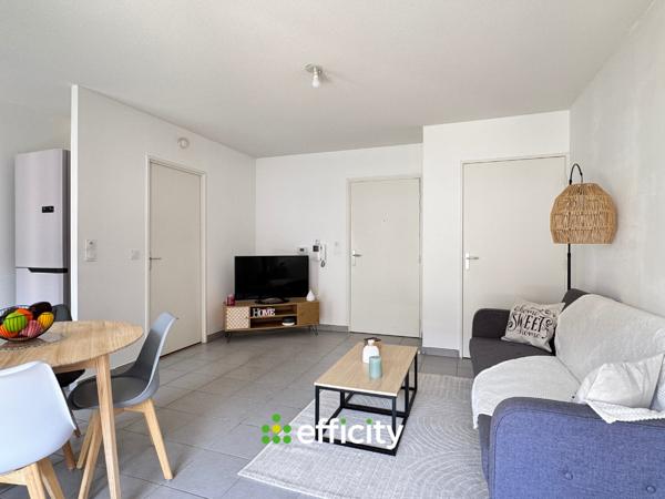 Appartement
         3 pièces
        - 59 m² 269 000 € *