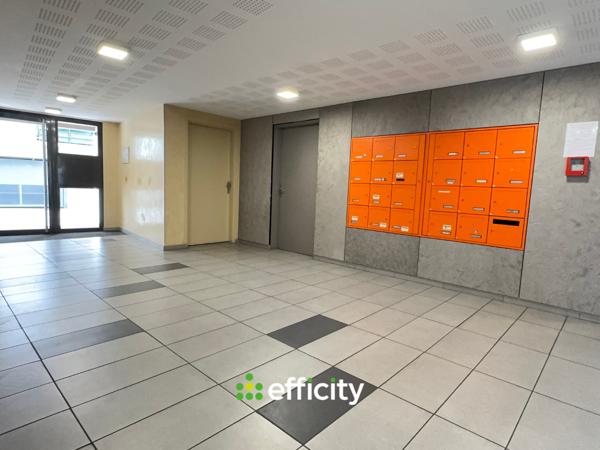 Appartement
         3 pièces
        - 59 m² 269 000 € *