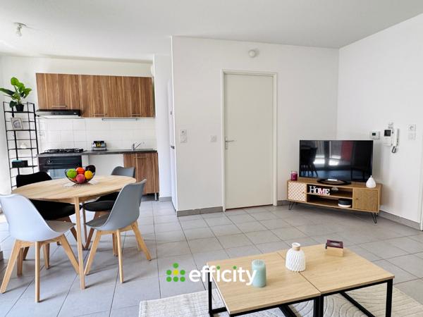 Appartement
         3 pièces
        - 59 m² 269 000 € *