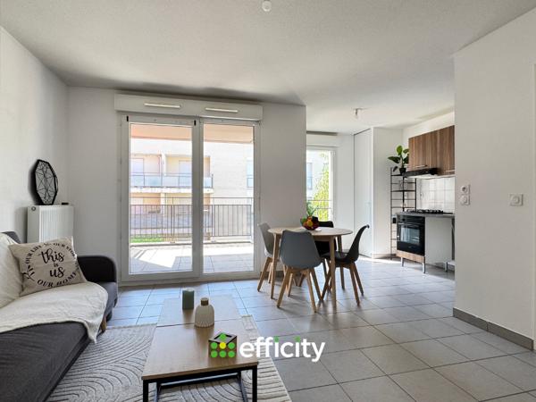 Appartement
         3 pièces
        - 59 m² 269 000 € *