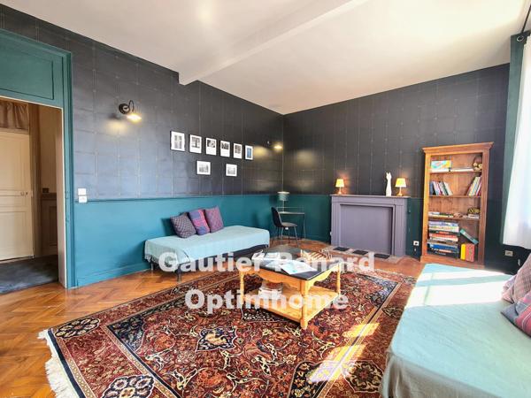 Maison de maître, 7 chambres, jardin, garages à RAISMES (59)