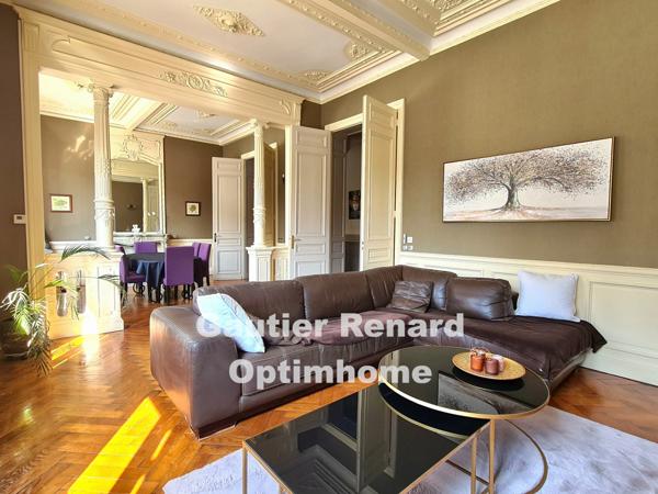 Maison de maître, 7 chambres, jardin, garages à RAISMES (59)