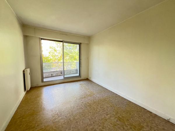 Trois pièces avec balcon - EST de Vincennes