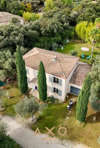 CASTELNAU-LE-LEZ - PROPRIÉTÉ DEXCEPTION  164 m²  4 CHAMBRES  BUREAU  TERRAIN ARBORÉ 1632 m²  PISCINABLE  950 000 