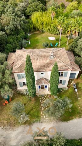 CASTELNAU-LE-LEZ - PROPRIÉTÉ DEXCEPTION  164 m²  4 CHAMBRES  BUREAU  TERRAIN ARBORÉ 1632 m²  PISCINABLE  950 000 