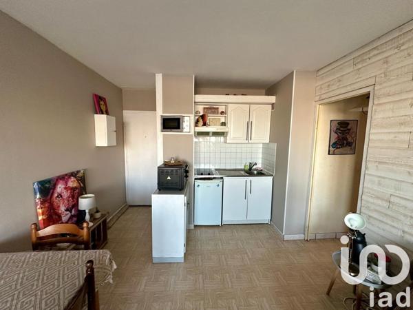 Appartement 2 pièces de 36 m² à Courseulles-sur-Mer (14470)