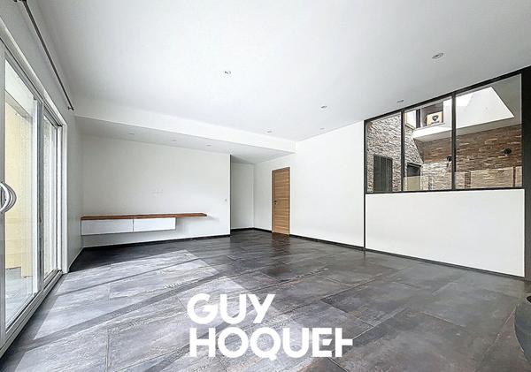 Villa Récente 3 Chs dont Suite + Bureau indépendant et Garage - 71570 LA CHAPELLE DE GUINCHAY