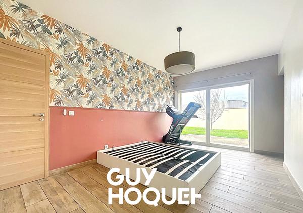 Villa Récente 3 Chs dont Suite + Bureau indépendant et Garage - 71570 LA CHAPELLE DE GUINCHAY