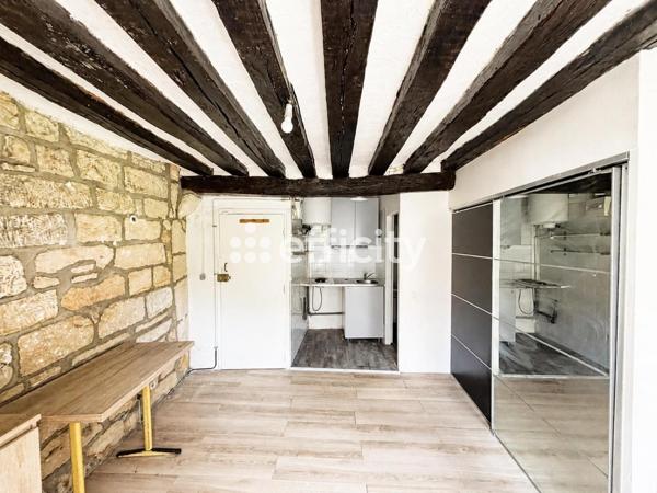 Appartement
         1 pièce
        - 17 m² 76 000 € *