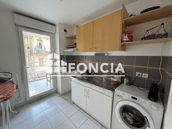 Location Appartement 2 pièces 44.9 m² - 44 RUE DE VERDUN Marseille 13005