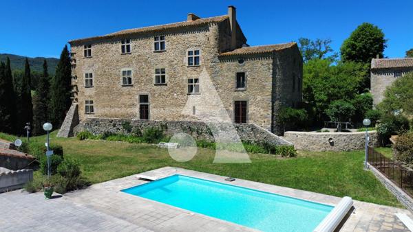 Maison 31 pièces 1200 m2