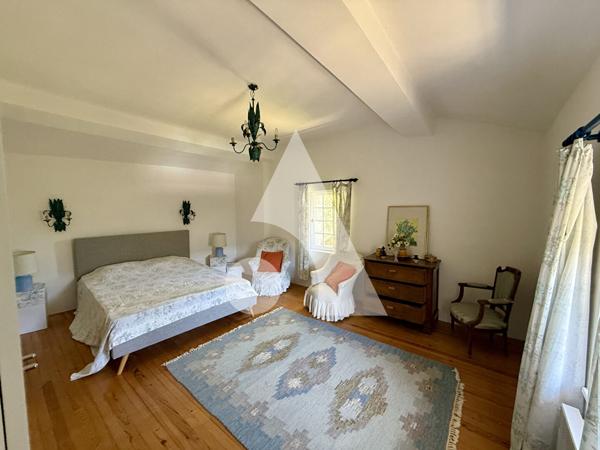Maison 31 pièces 1200 m2