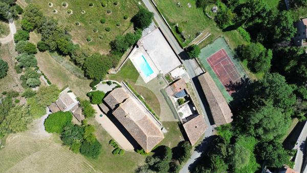 Maison 31 pièces 1200 m2