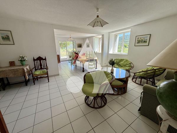 Maison 31 pièces 1200 m2